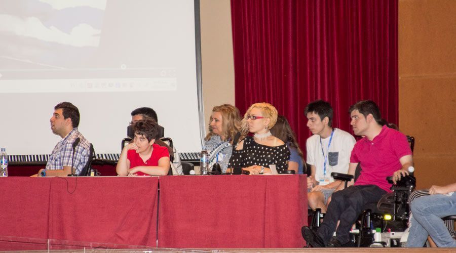 Escuchamos con mucha atención…. a los y las adolescentes